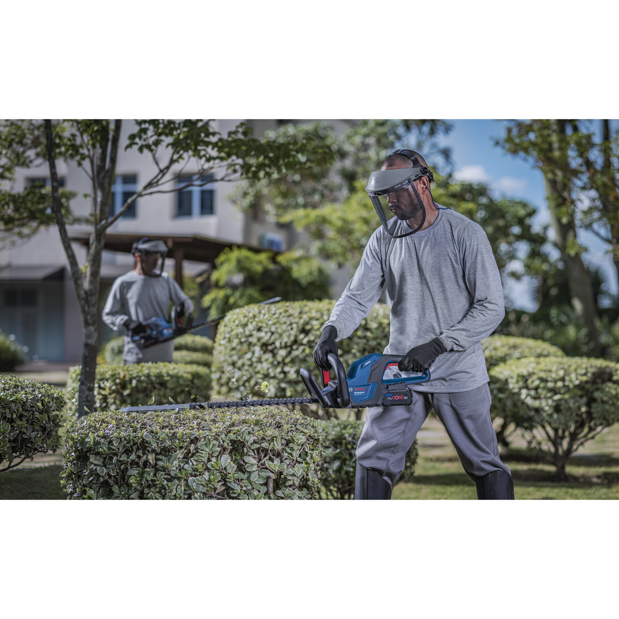 Bosch Professional Cordless Hedgecutter GHE 18V-60 (18V, 60cm blade, 23mm tooth, Anti-Blocking, Brushless, 3kg excl. batt)