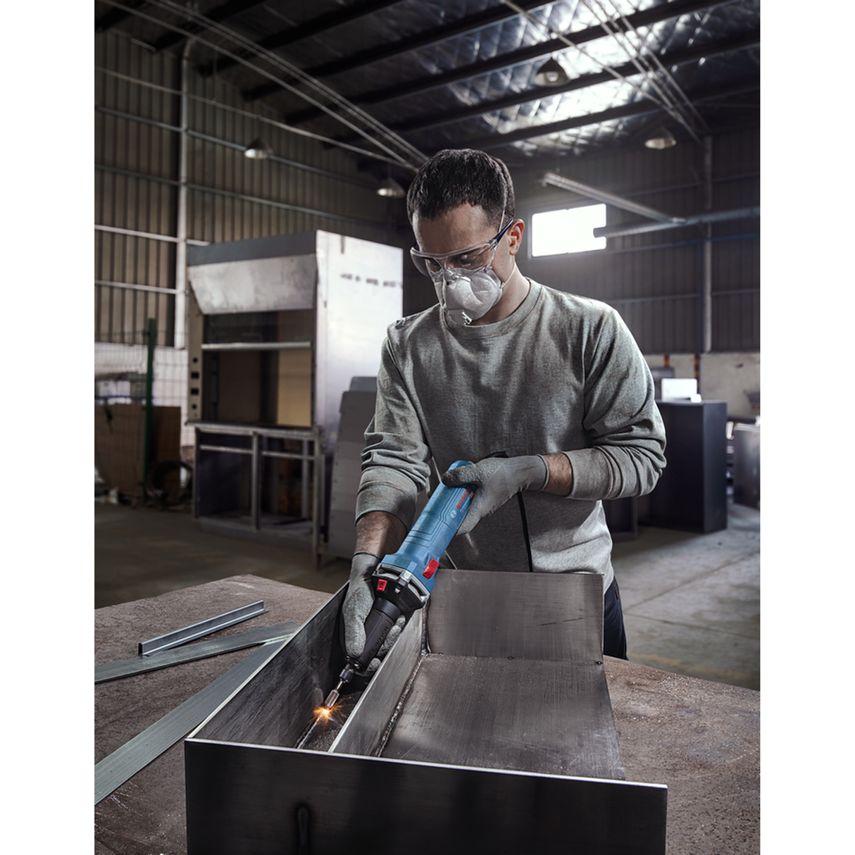 Bosch Professional Straight Grinder GGS 30 LS (Powerful motor, For precise grinding in hard-to-reach areas)