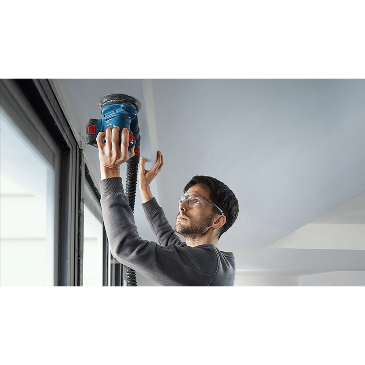 Bosch Professional Cordless Random Orbit Sander GEX 185-LI (18V System, Solo/Body only, Carton, For versatile sanding)
