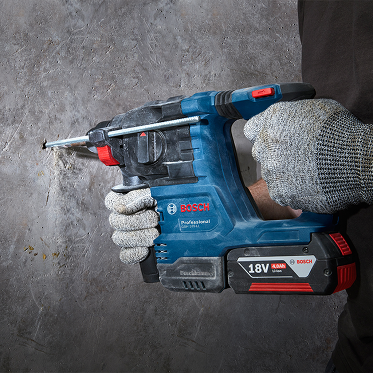 Bosch Professional Cordless Rotary Hammer GBH 185-LI Kit (18V System, incl. 2x 4.0Ah batteries, GAL 18V-40 charger)