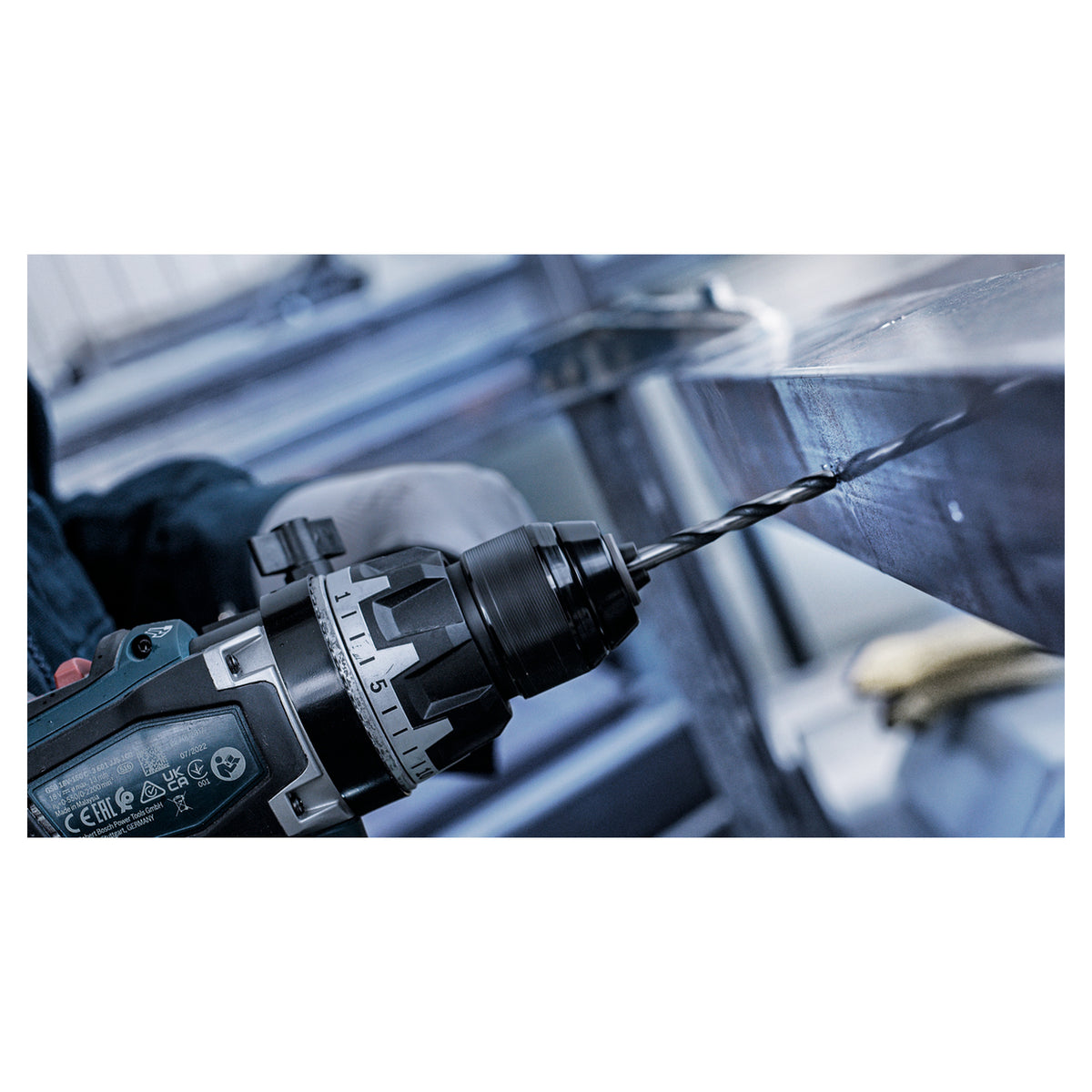 Bosch HSS PointTeQ Metal Twist Drill Bit (14x108x160mm, Reduced shank, For fast metal drilling)