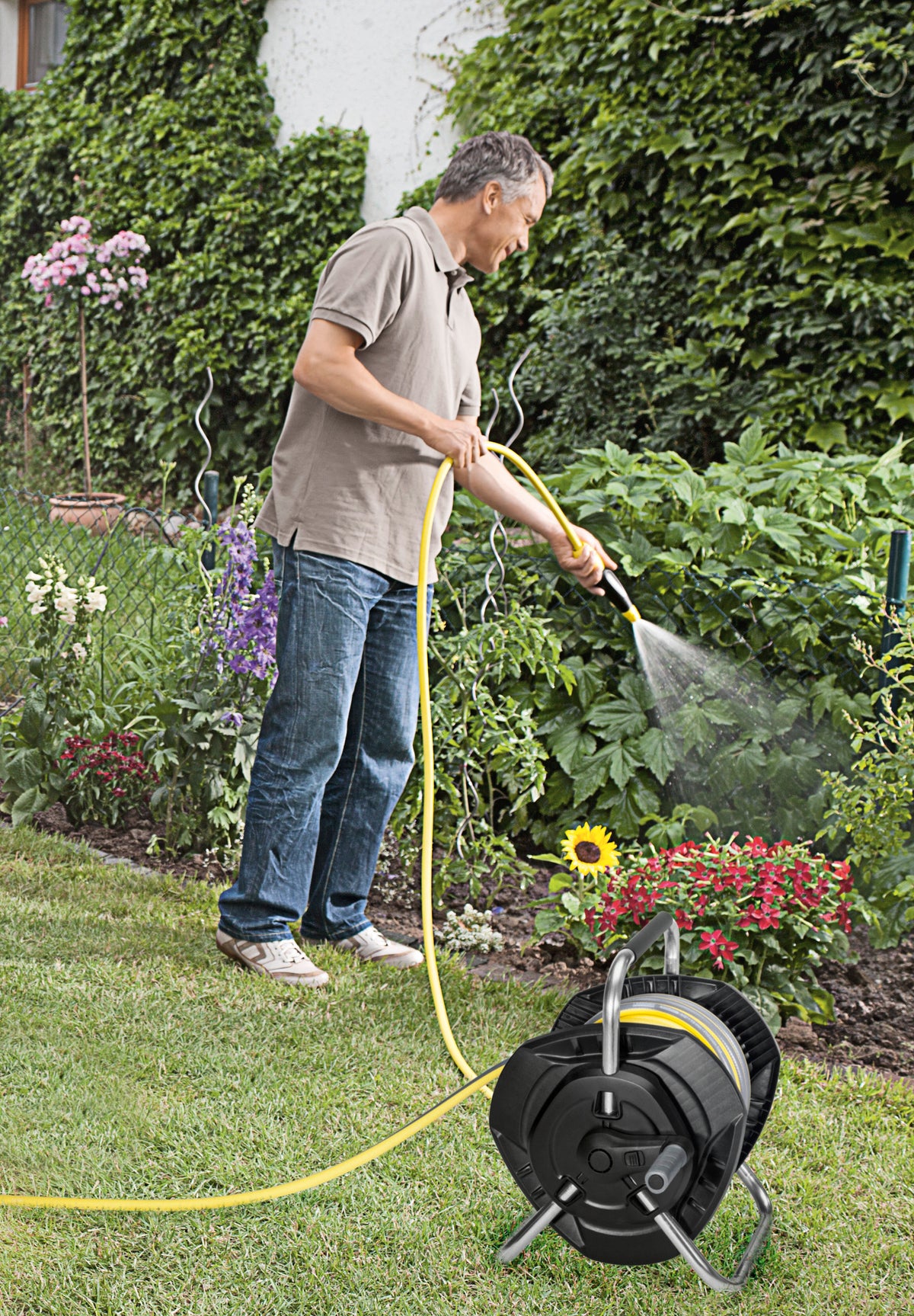 Karcher 2.645-281.0 – HR 4.525 Wall Hose Reel Kit with 25 m Garden Hose