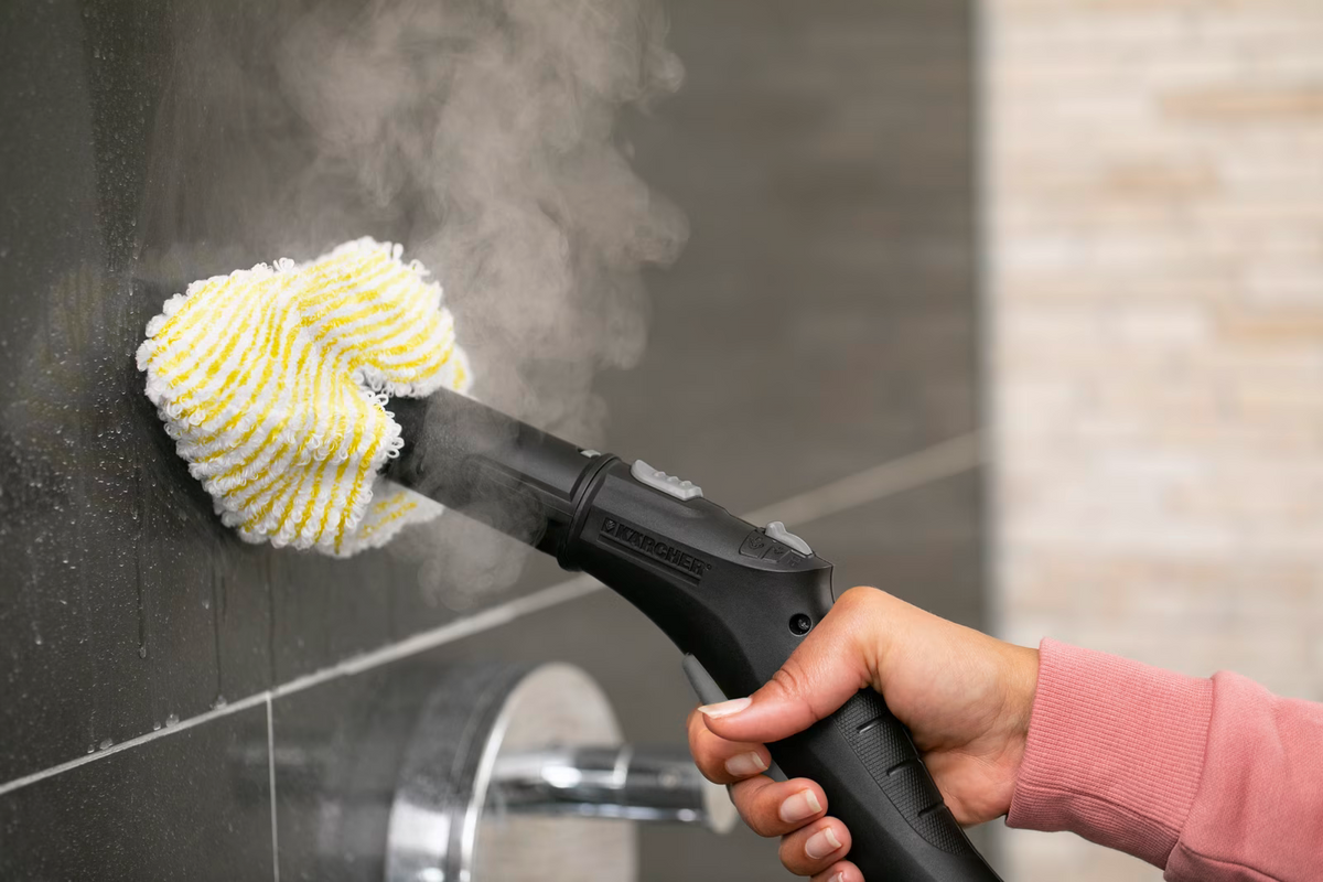 Karcher 1.512-633 – SC 4 EasyFix Steam Cleaner, 2000W, 3.5 Bar with Refillable Water Tank