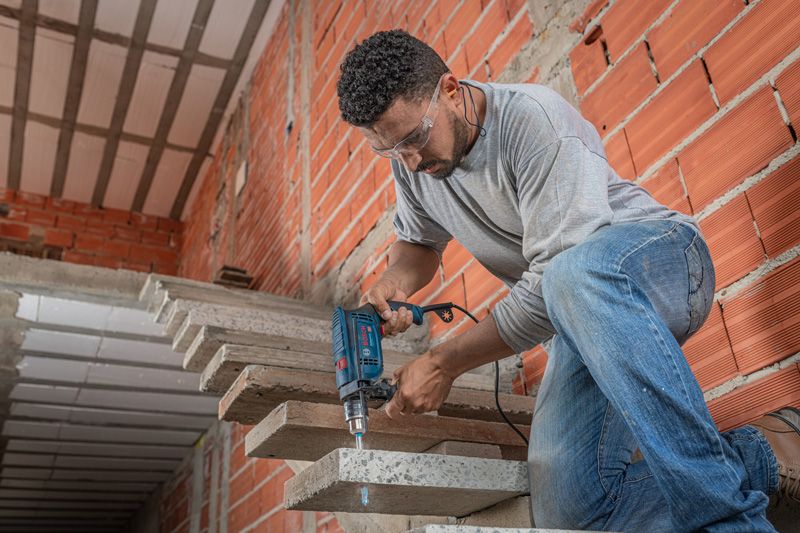 BOSCH PRO GSB 13 RE Impact Drill + 100 pcs Accessory set