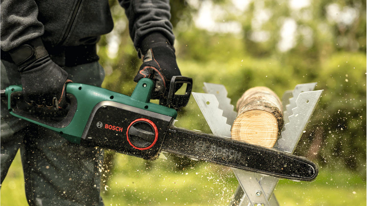 BOSCH Chainsaw UniversalChain 35, 1900 Watt