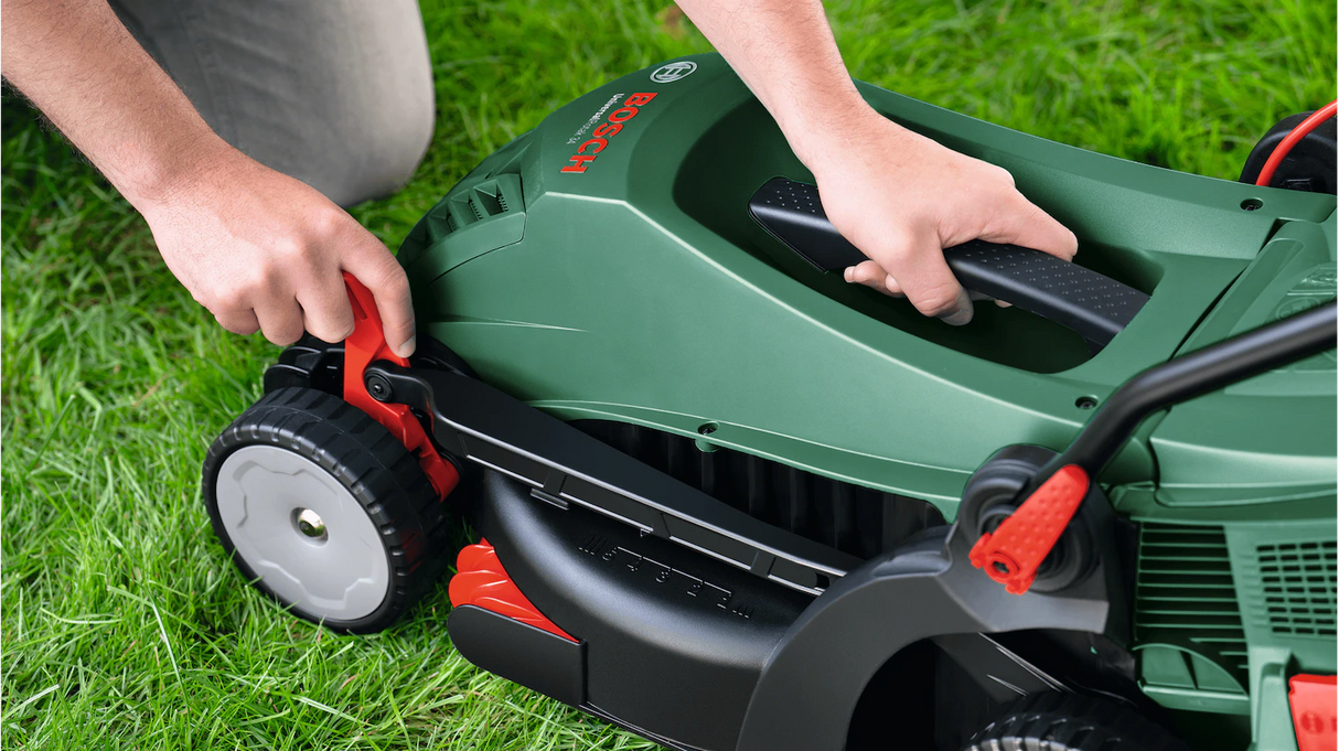 BOSCH Lawnmower UniversalRotak 34