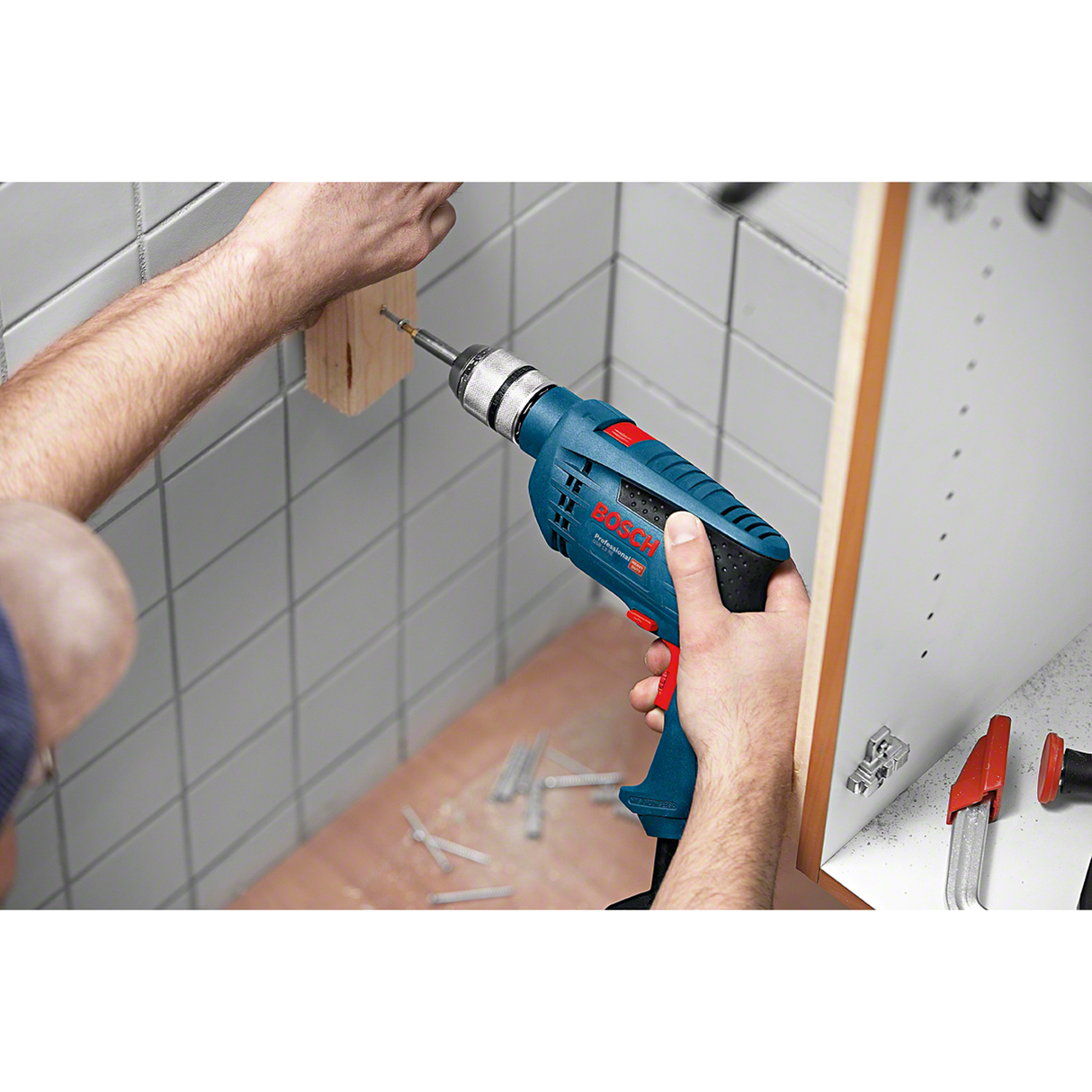 Bosch Professional Impact Drill GSB 13 RE (600W motor, With auxiliary handle, For versatile drilling and impact drilling)