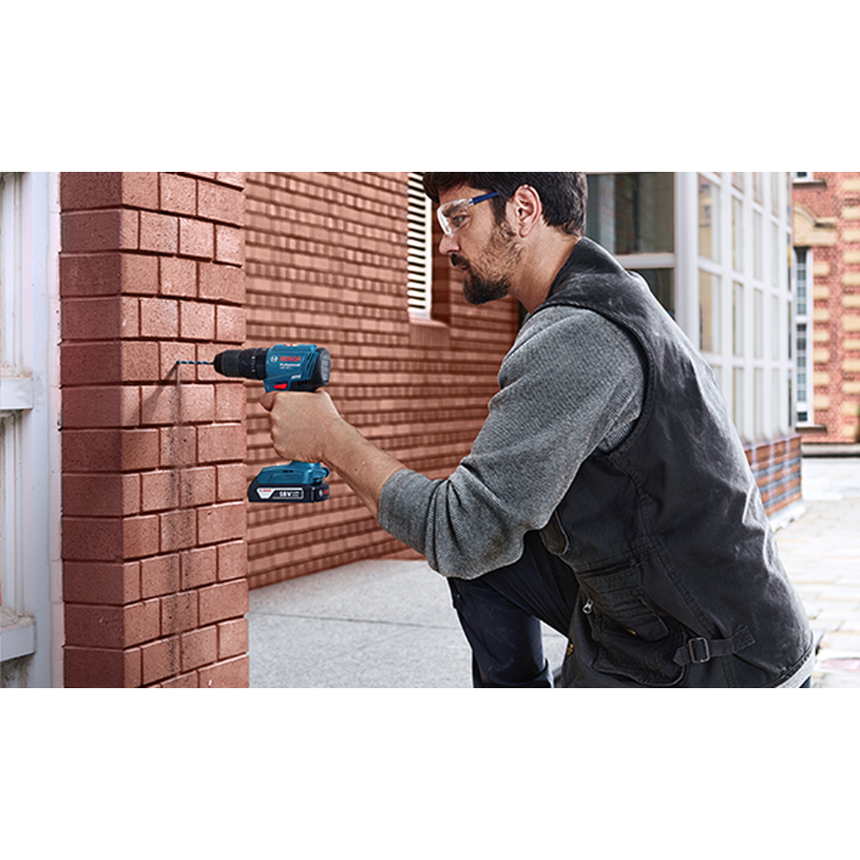 Bosch Professional 18V System Cordless Combi Drill GSB 185-LI (Brushless motor, 50Nm torque,without battery/ charger, incl. Carry case)