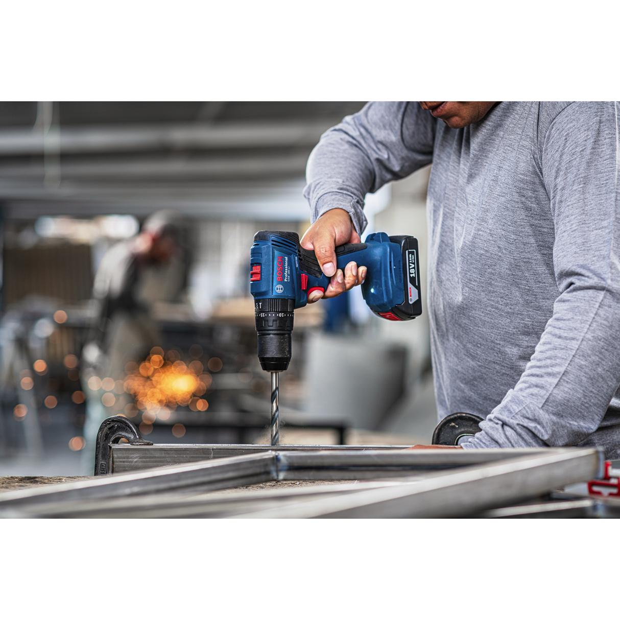 Bosch Professional 18V System Cordless Combi Drill GSB 185-LI (Brushless motor, 50Nm torque,without battery/ charger, incl. Carry case)
