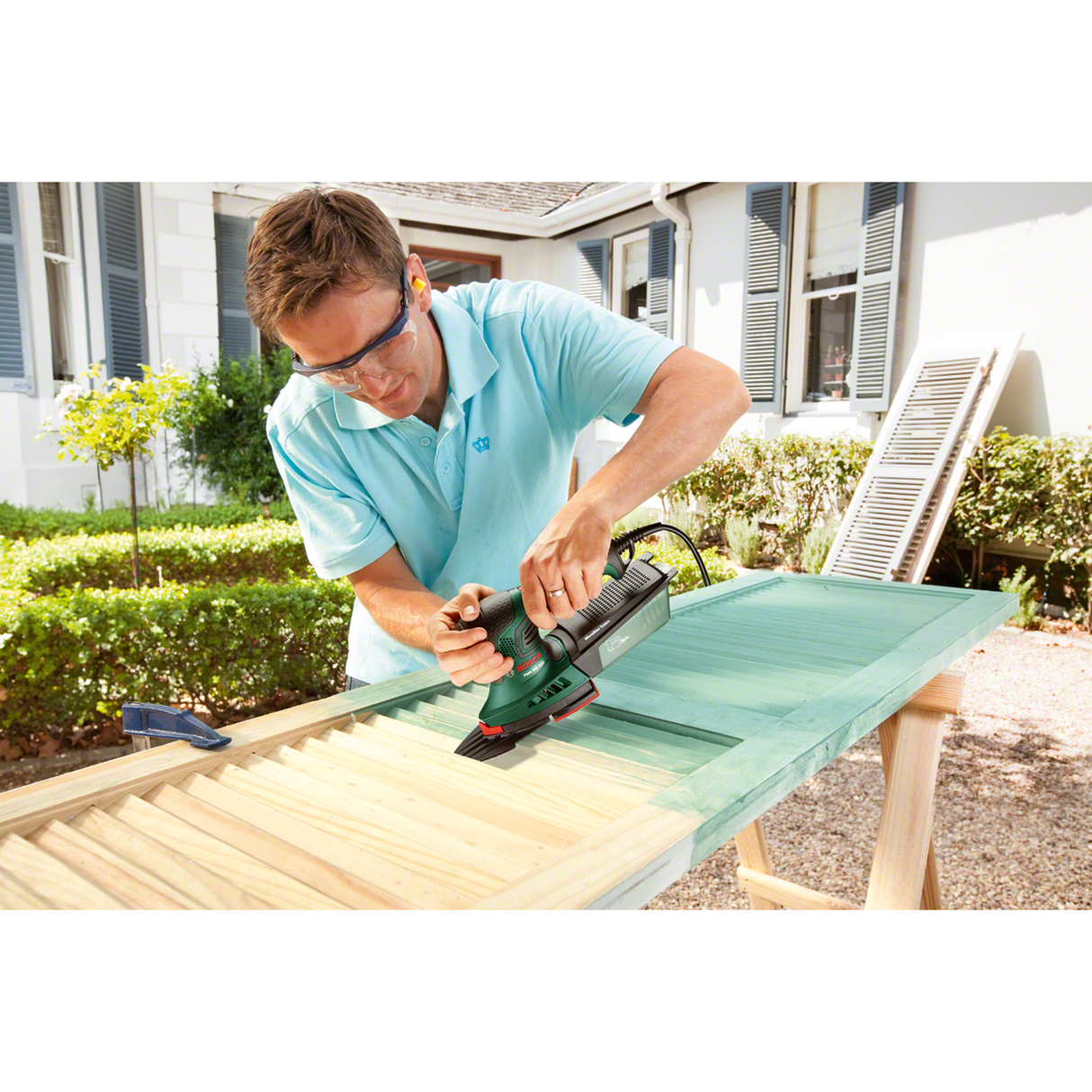 Bosch Multi-Sander PSM 200 AES (200W motor, For versatile sanding of corners, edges, and flat surfaces)