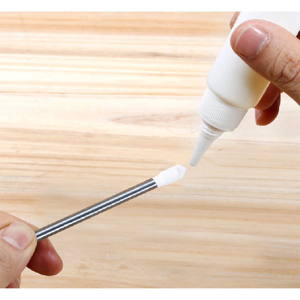 Bosch CYL-9 Tile Drill Bit for Ceramic 6x70mm (for precise and clean drilling in ceramic tiles, porcelain, and glass, features a durable carbide tip for long life and chip-free holes), for use with rotary drills at low speed.