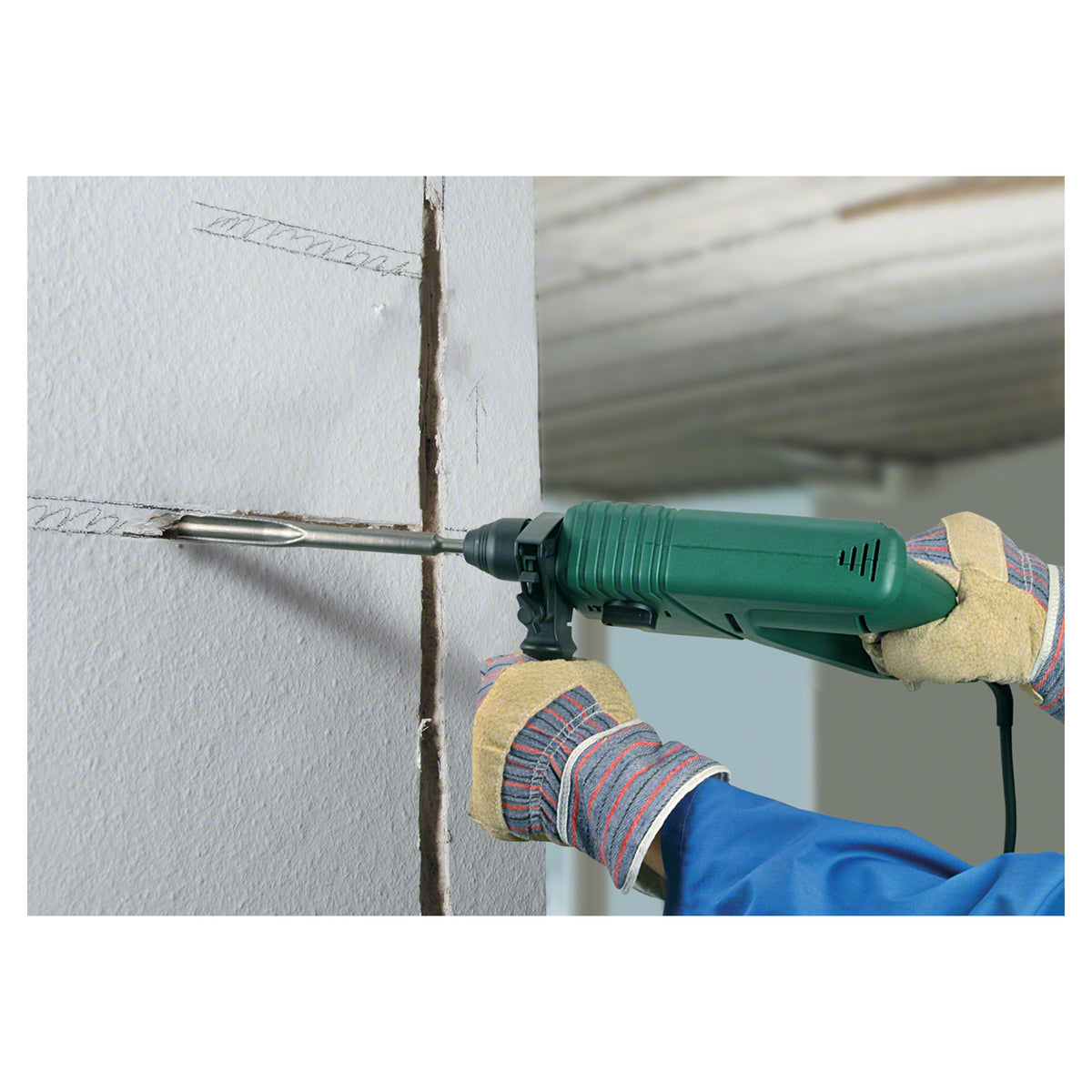 Bosch Tile Chisel SDS Plus 250x40mm (for fast and efficient removal of tiles, plaster, and mortar, robust design for high material removal rates), compatible with SDS Plus hammer drills.