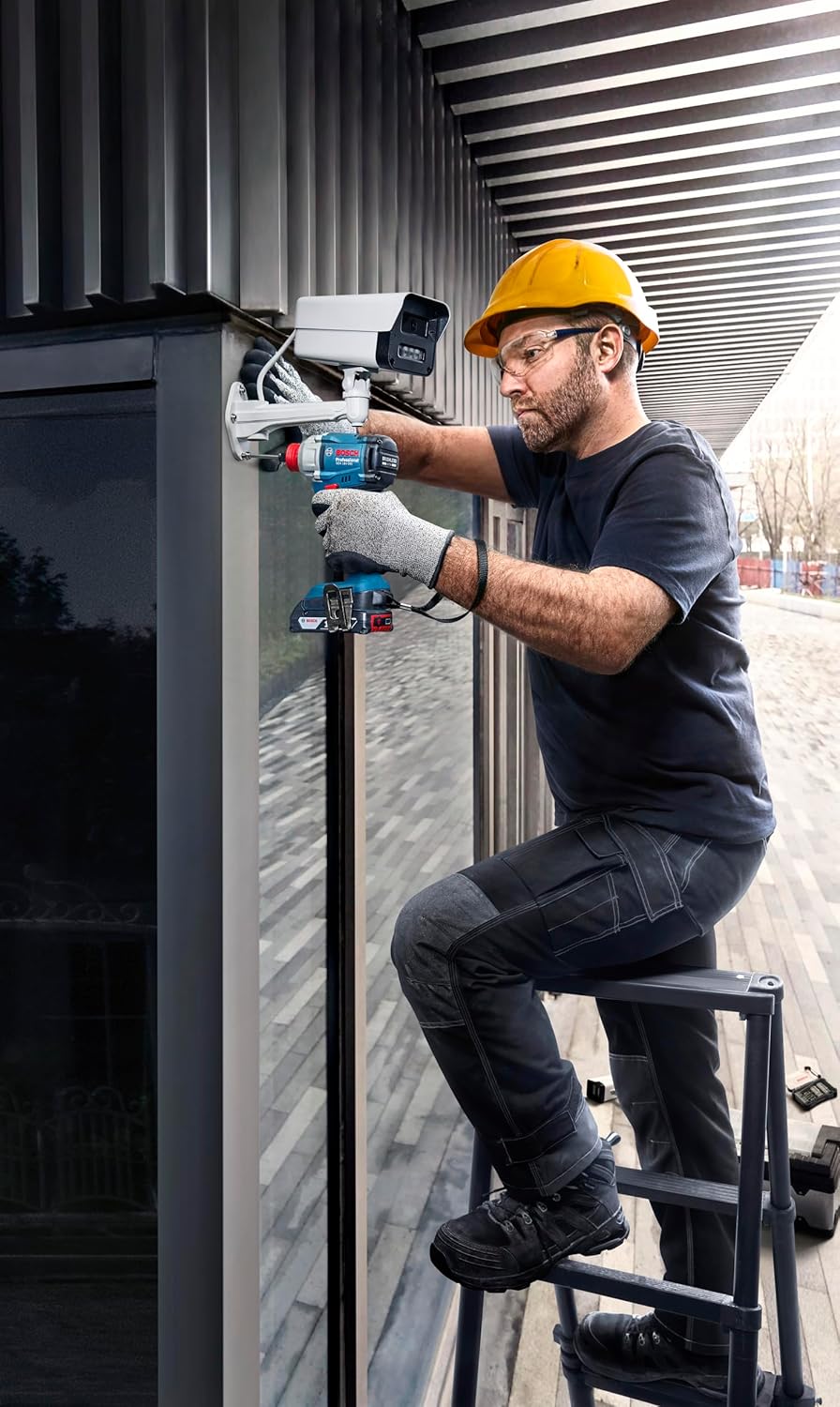 BOSCH GDX 18V- 285 Professional Cordless Impact Wrench/Driver Kit (Hybrid tool) | 18 V| 2 x 2.0 Ah Batteries| 285 Nm Torque | 2-in-1 Tool | L- Boxx included