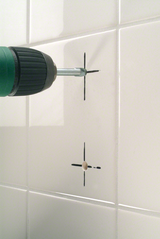 Bosch Glass Drill Bit 6mm (for precise drilling in glass, tiles, and ceramics, carbide-tipped for long life and clean holes), for use with rotary drills at low speed.