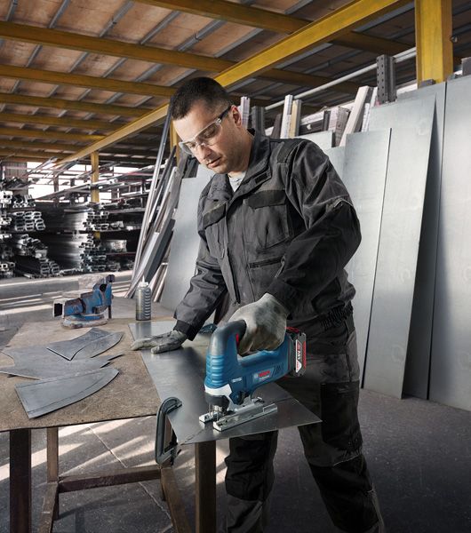 PRO GST 185-LI Cordless Jigsaw Solo carton